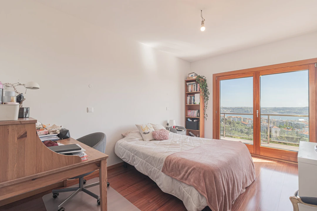 Apartamento T5 para Venda em Ajuda Foto 28