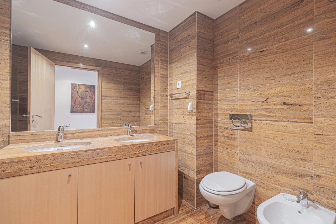 Apartamento T5 para Venda em Ajuda Foto 29