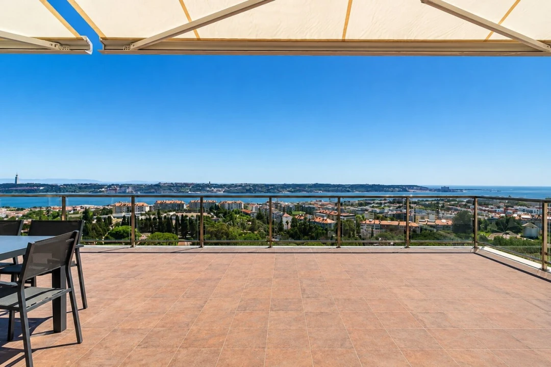 Apartamento T5 para Venda em Ajuda Foto 8