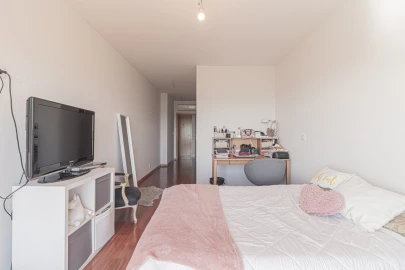 Apartamento T5 para Venda em Ajuda