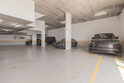 Apartamento T5 para Venda em Ajuda