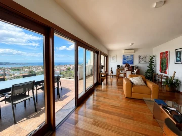 Apartamento T5 para Venda em Ajuda
