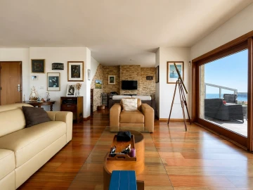 Apartamento T5 para Venda em Ajuda