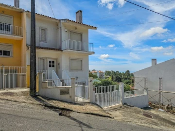 Moradia T3 para Venda em Mafra
