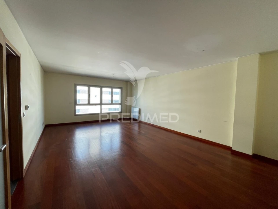 Apartamento T3 para Venda em Ramalde Foto 5