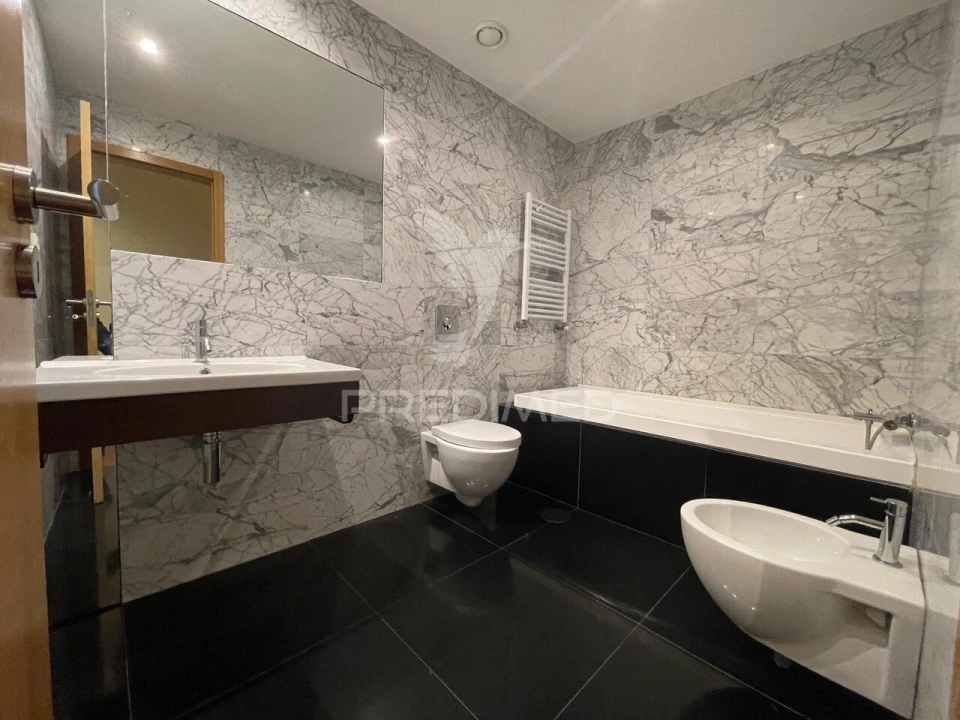 Apartamento T3 para Venda em Ramalde Foto 10
