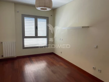 Apartamento T3 para Venda em Ramalde