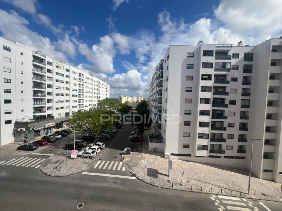 Apartamento T3 para Venda em Barreiro e Lavradio Foto 1