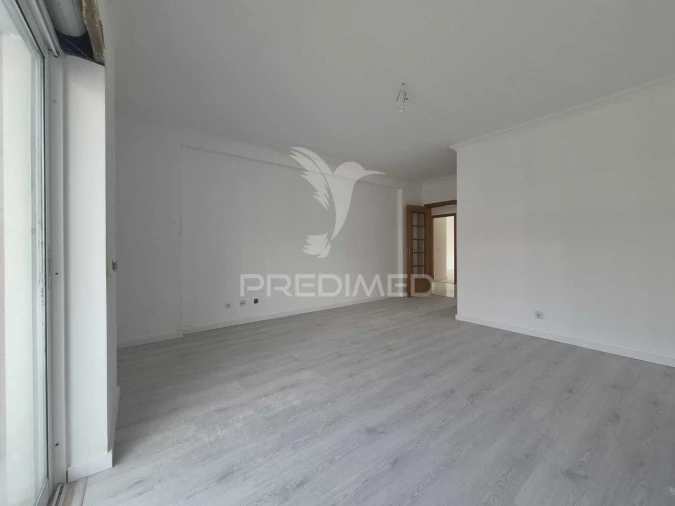 Apartamento T2 para Venda em Laranjeiro e Feijó Foto 5