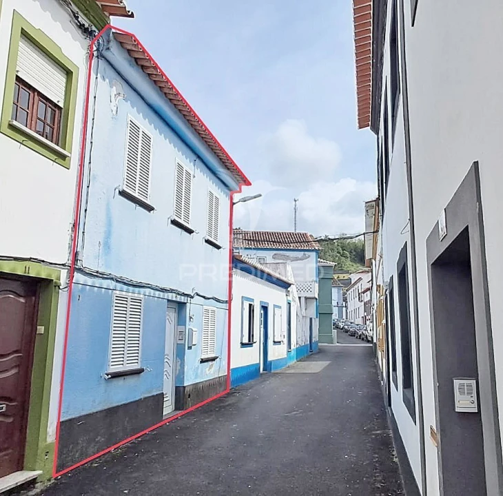 Moradia T4 para Venda em Angra (São Pedro) Foto 1