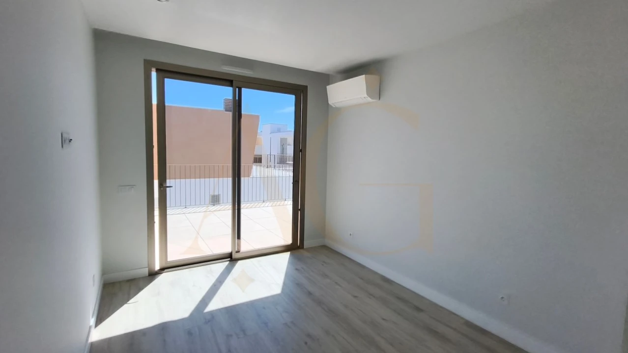 Apartamento T2 para Venda em Conceição e Cabanas de Tavira Foto 13