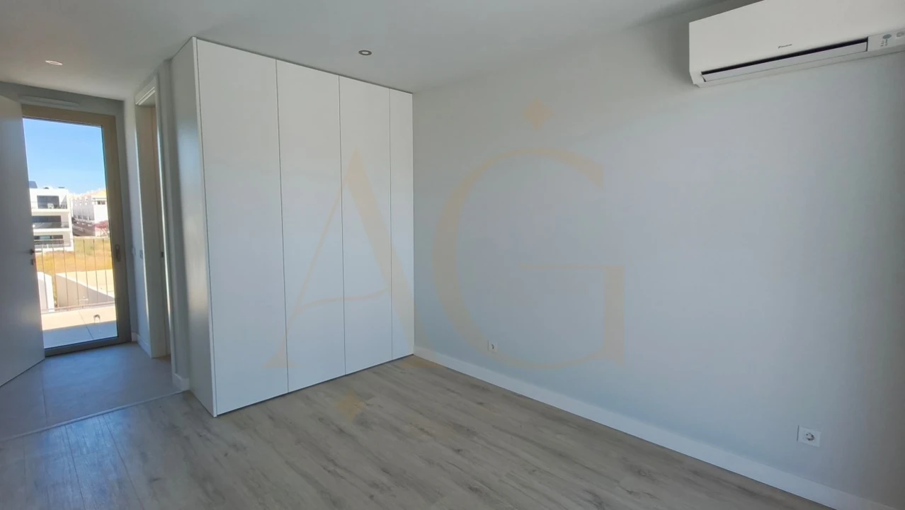 Apartamento T2 para Venda em Conceição e Cabanas de Tavira Foto 28