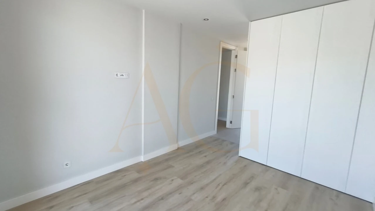 Apartamento T2 para Venda em Conceição e Cabanas de Tavira Foto 29