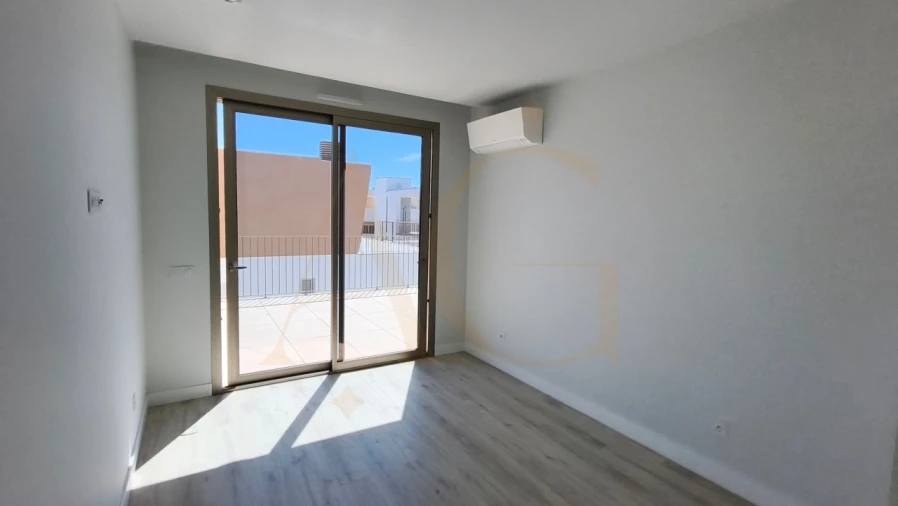 Apartamento T2 para Venda em Conceição e Cabanas de Tavira Foto 13