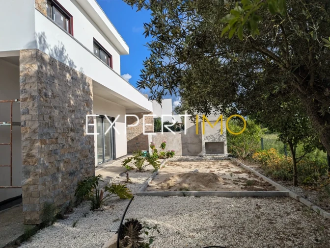 Moradia T5 para Venda em São Martinho do Porto Foto 5