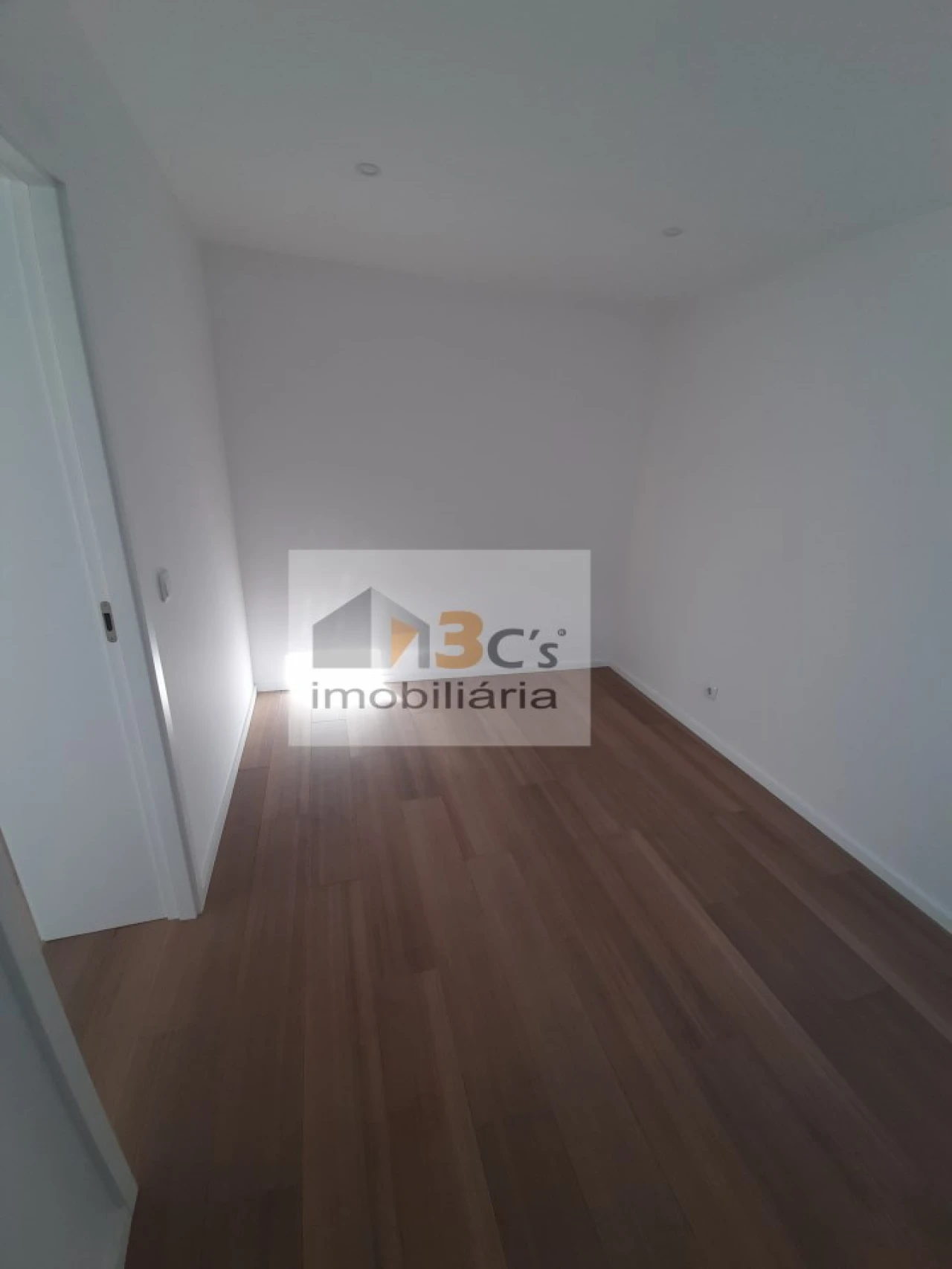 Moradia T1 para Arrendamento em Ramalde Foto 8