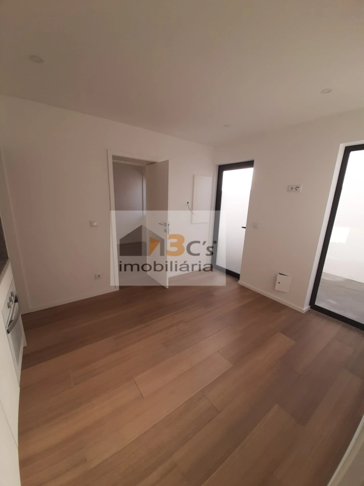 Moradia T1 para Arrendamento em Ramalde Foto 9