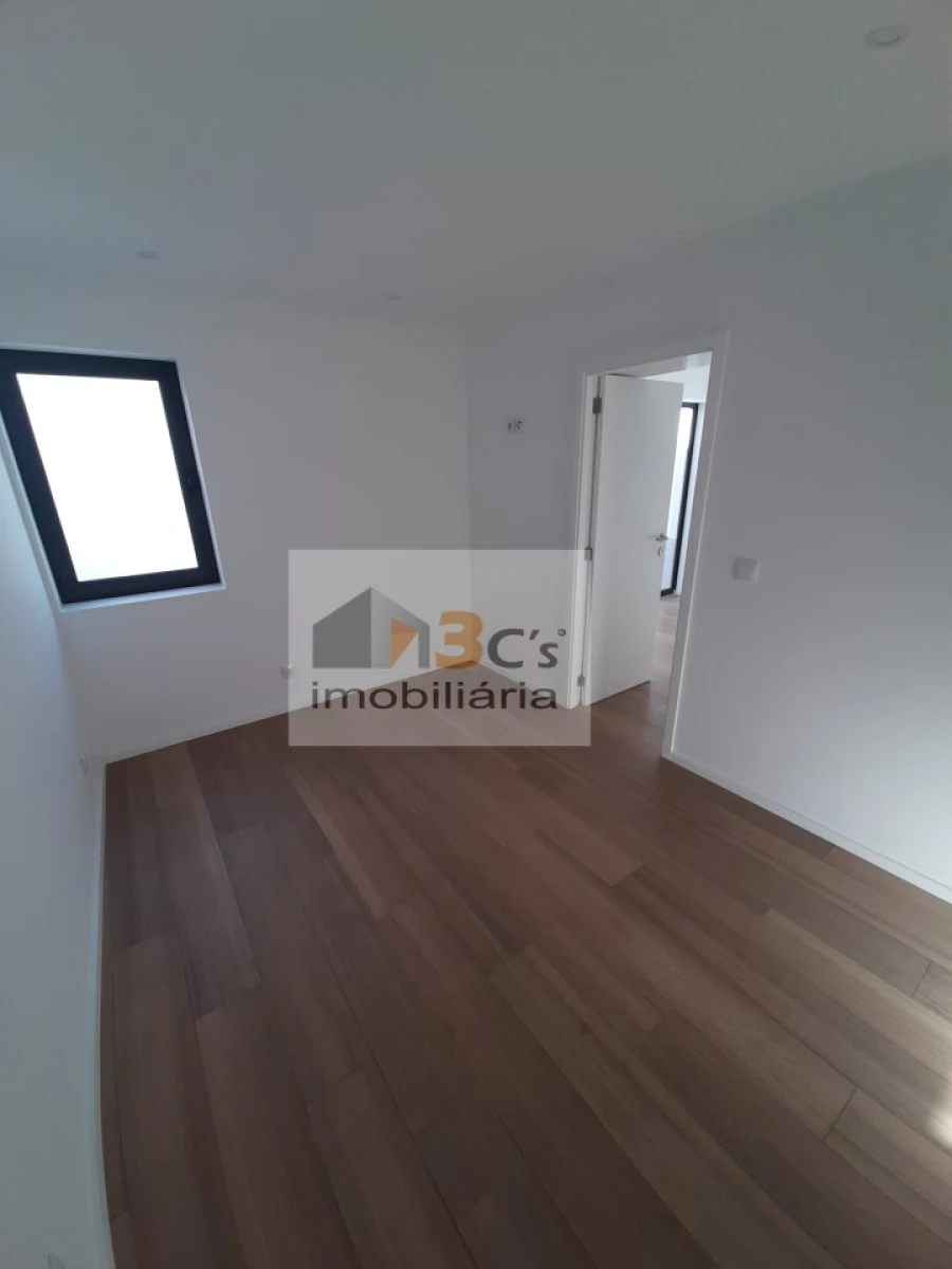 Moradia T1 para Arrendamento em Ramalde Foto 7