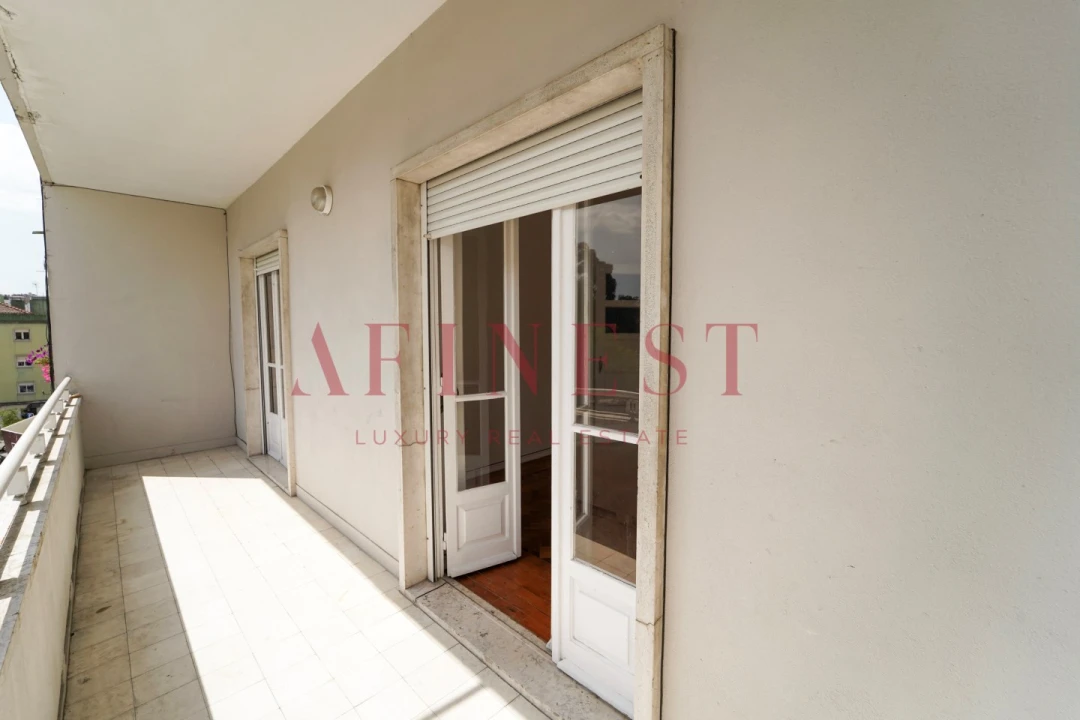 Apartamento T3 para Arrendamento em Lumiar Foto 2