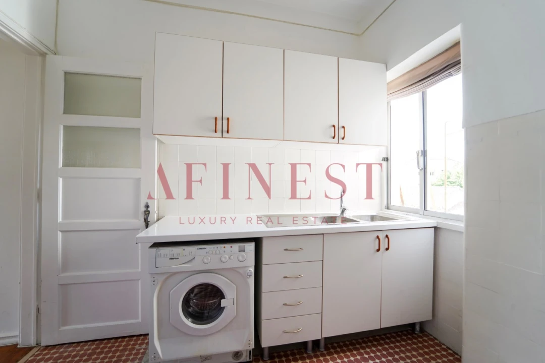 Apartamento T3 para Arrendamento em Lumiar Foto 9