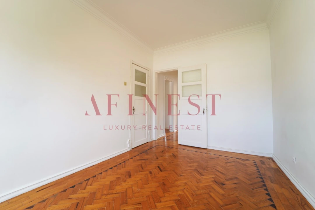 Apartamento T3 para Arrendamento em Lumiar Foto 16