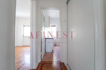 Apartamento T3 para Arrendamento em Lumiar