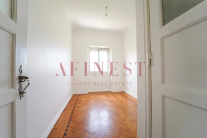 Apartamento T3 para Arrendamento em Lumiar