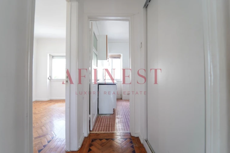 Apartamento T3 para Arrendamento em Lumiar Foto 5