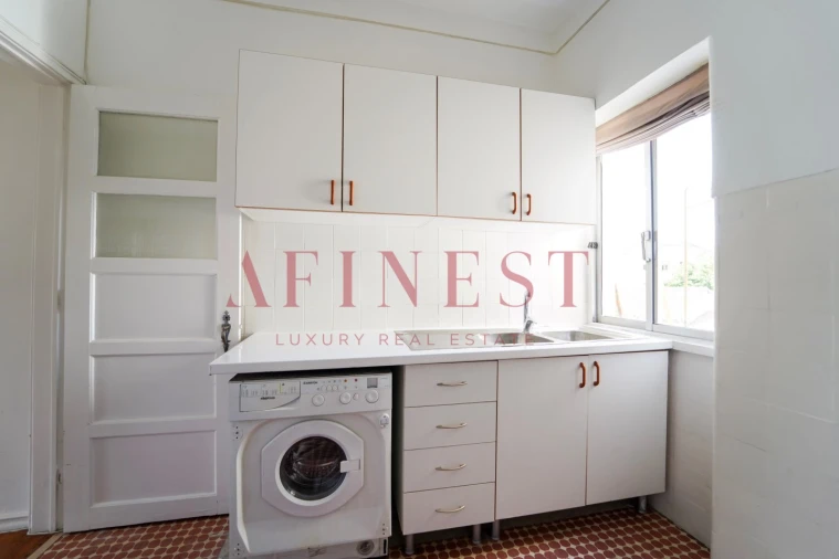 Apartamento T3 para Arrendamento em Lumiar Foto 9