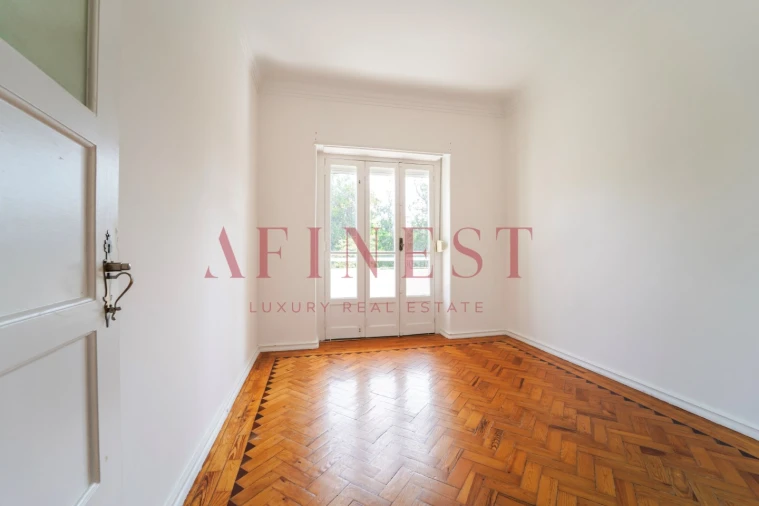Apartamento T3 para Arrendamento em Lumiar Foto 11