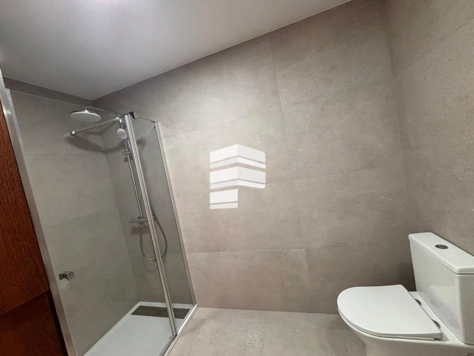 Apartamento T1 para Venda em Funchal (São Pedro) Foto 8