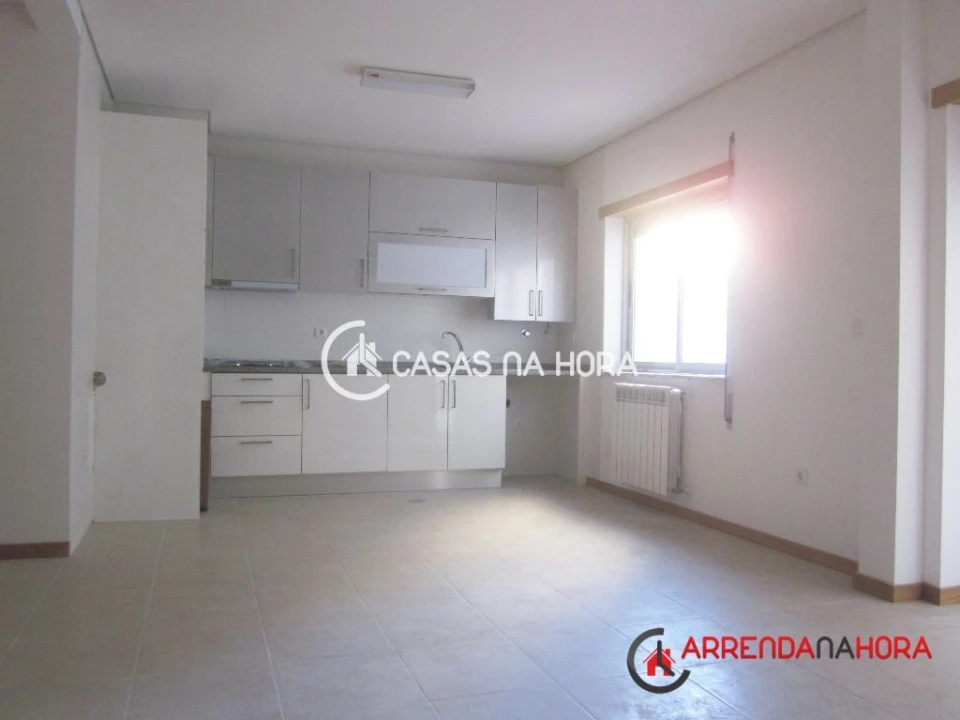 Apartamento T1 para Arrendamento em Viseu Foto 2
