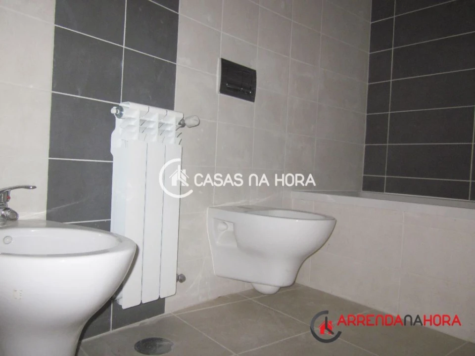 Apartamento T1 para Arrendamento em Viseu Foto 4