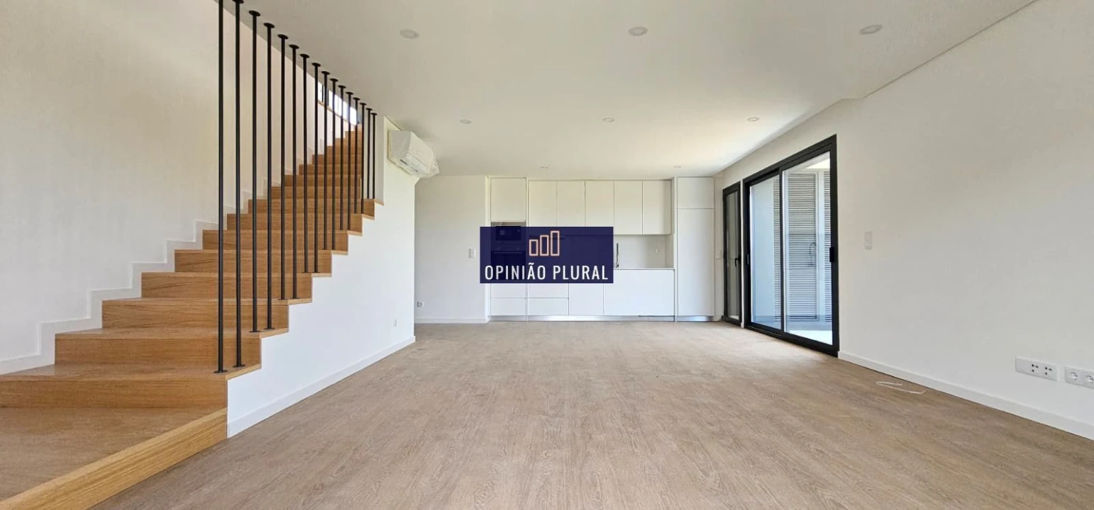 Apartamento T4 para Venda em Gulpilhares e Valadares Foto 1
