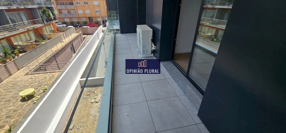 Apartamento T4 para Venda em Gulpilhares e Valadares