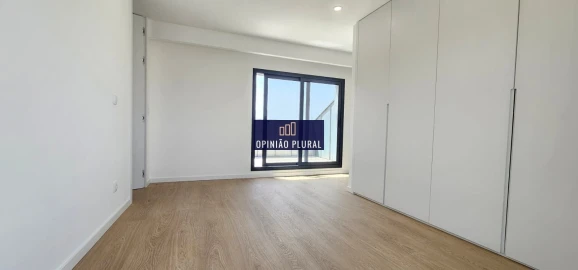 Apartamento T4 para Venda em Gulpilhares e Valadares