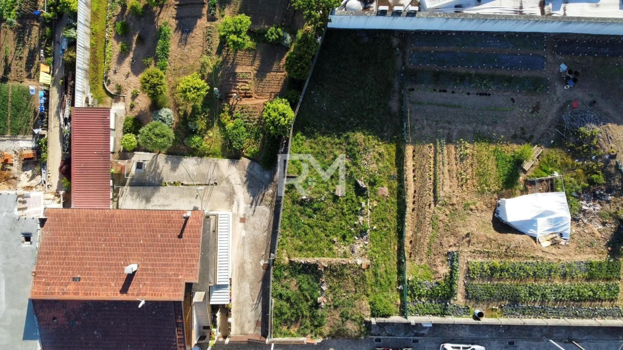 Terreno para Venda em Campo e Sobrado Foto 1