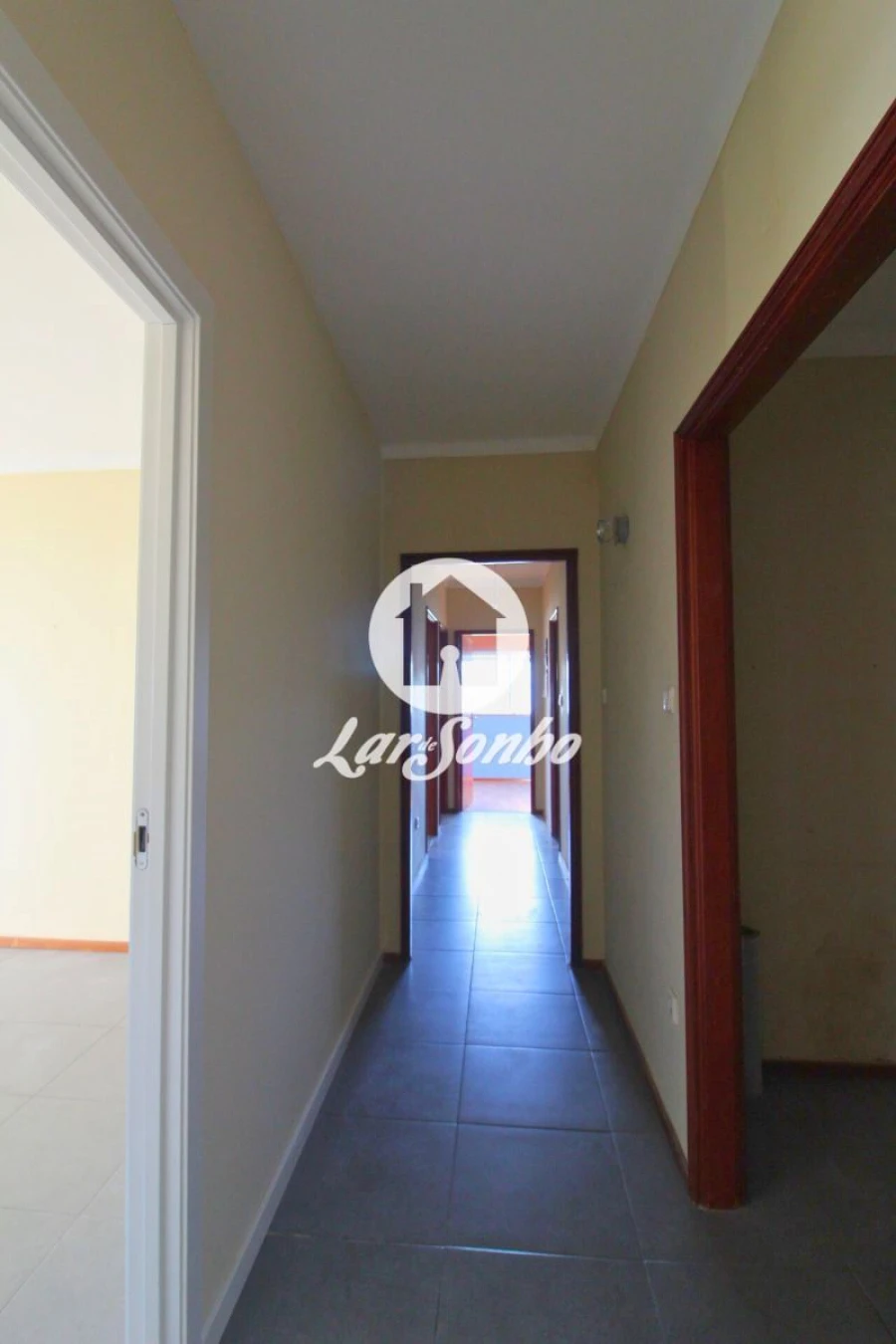 Quarto para Arrendamento em Arcozelo Foto 5