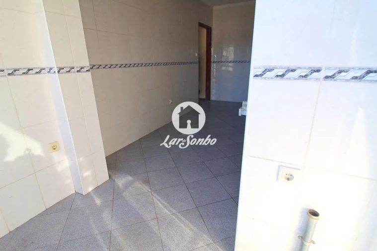 Quarto para Arrendamento em Arcozelo Foto 7
