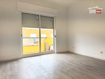 Apartamento T1 para Venda em Barreiro e Lavradio