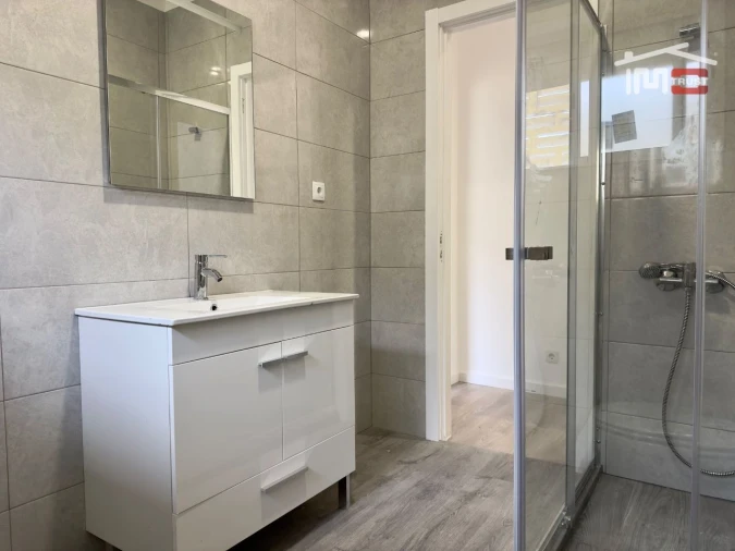 Apartamento T1 para Venda em Barreiro e Lavradio Foto 5