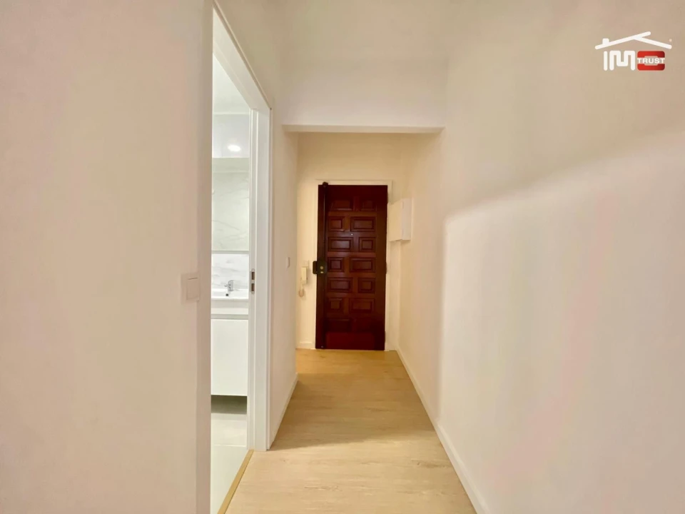 Apartamento T1 para Venda em Barreiro e Lavradio Foto 17