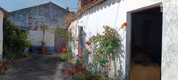 Moradia T4 para Venda em Abitureiras