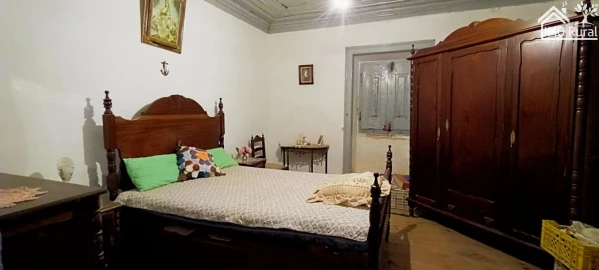 Moradia T4 para Venda em Abitureiras