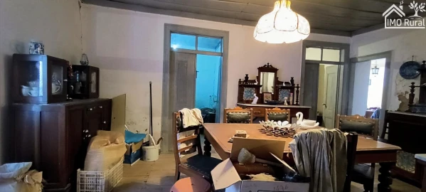 Moradia T4 para Venda em Abitureiras