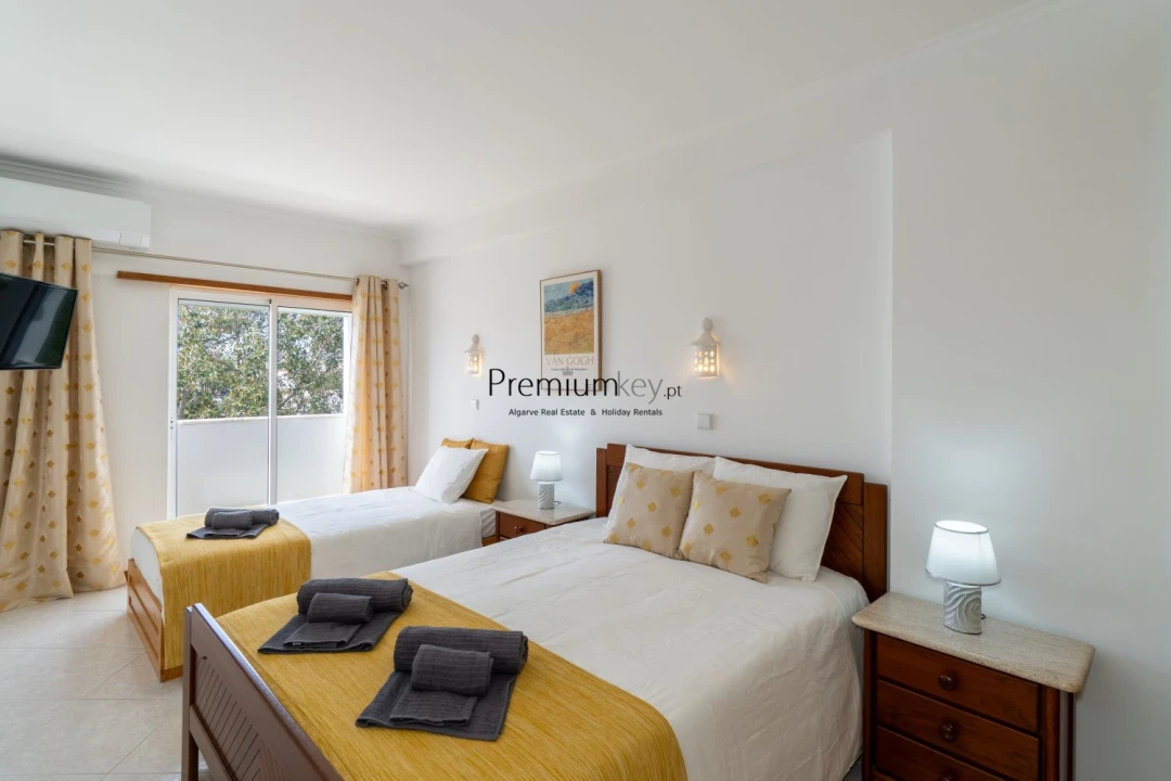 Apartamento T2 para Venda em Albufeira e Olhos de Água Foto 13