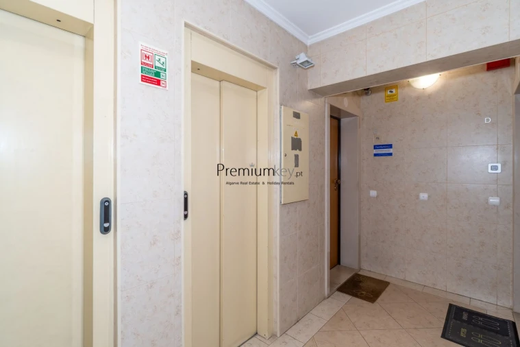 Apartamento T1 para Venda em Albufeira e Olhos de Água Foto 30