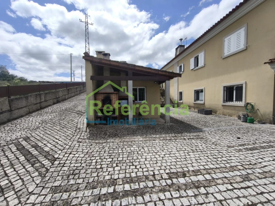 Quinta T4 para Venda em Oura Foto 6
