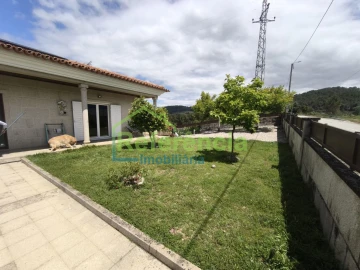 Quinta T4 para Venda em Oura
