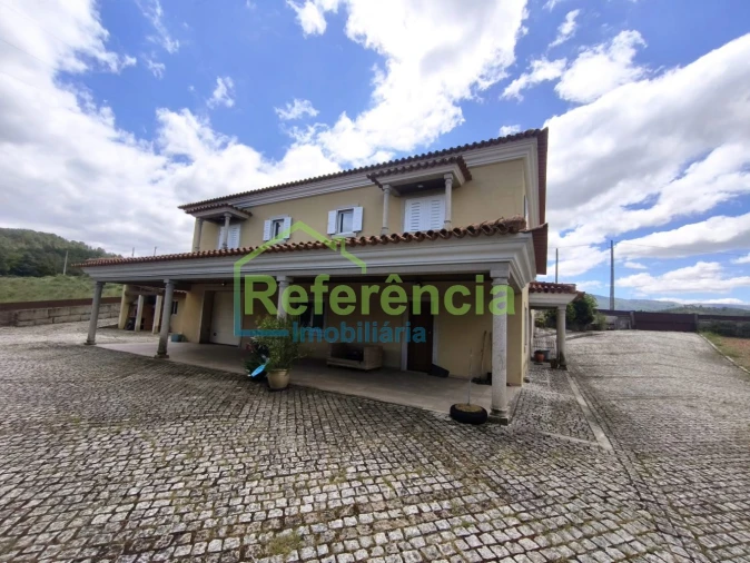 Quinta T4 para Venda em Oura Foto 7